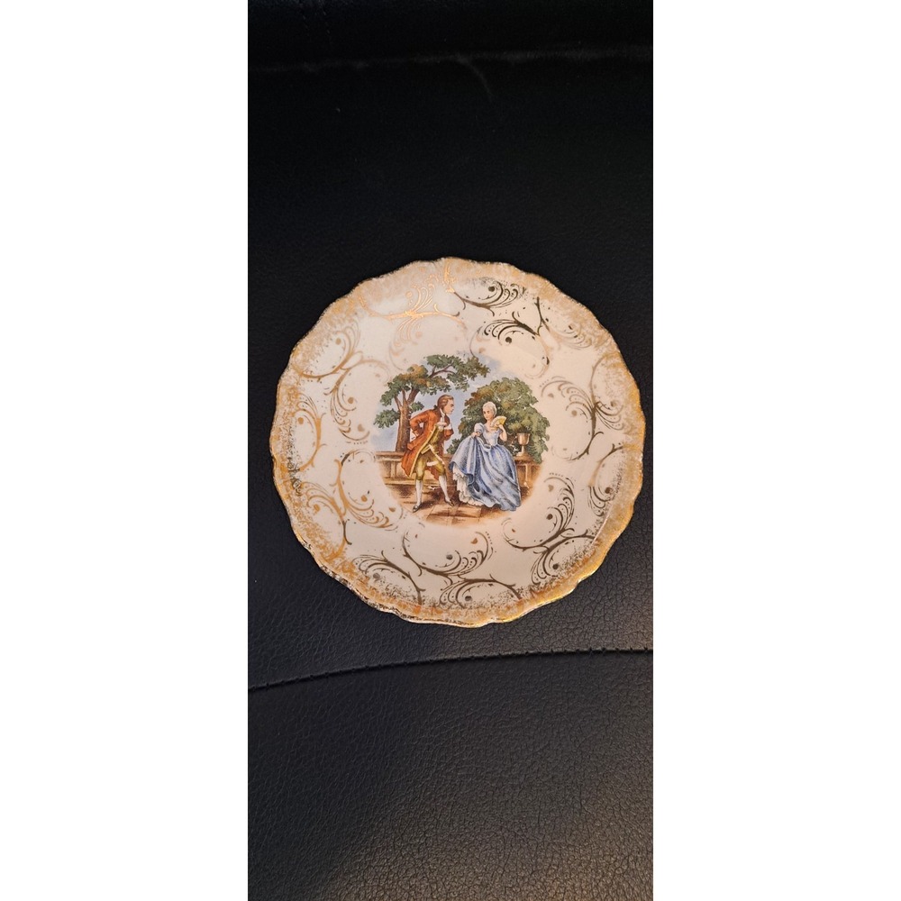 Homer Laughlin Gold Rim Saucer Victorian‎ 22 k gold Trim Floral Vintage